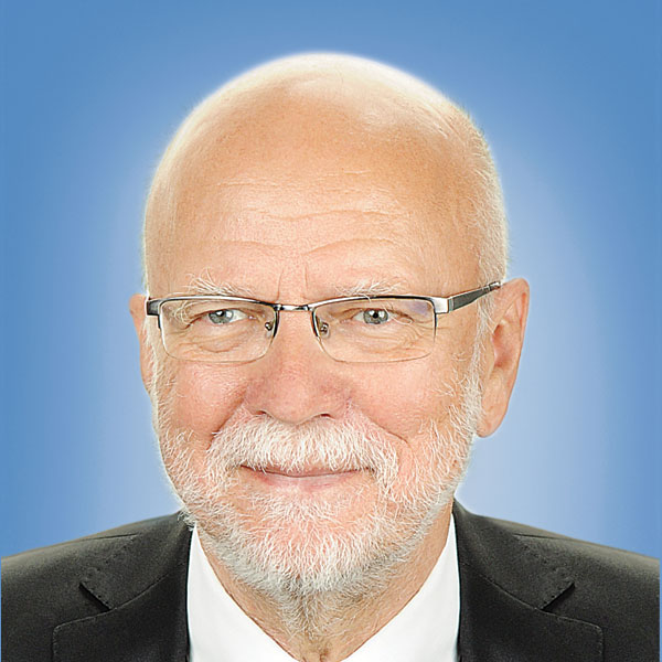 Dr. Zbigniew Kundzewicz