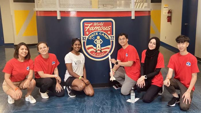 Group of teanagers at the Space Camp